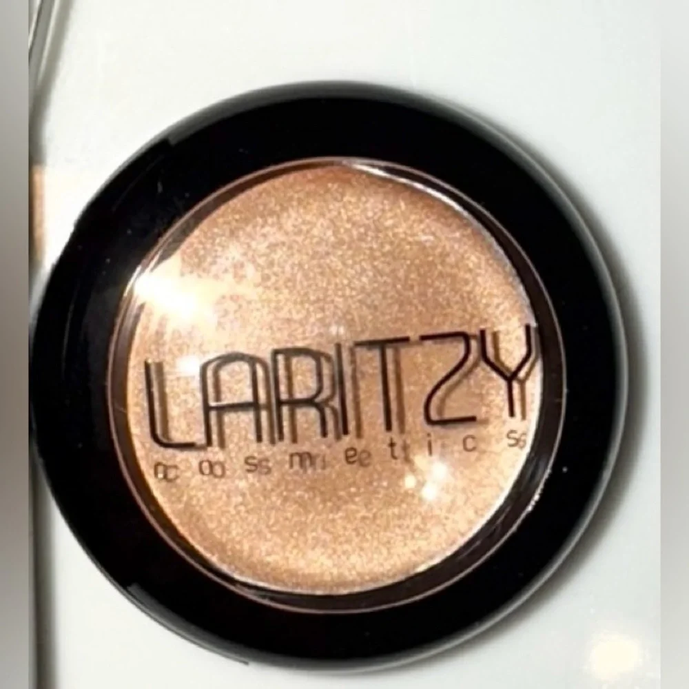 $5 Cosmetics Shimmering Bronze Highlighter~Virture~New $5 WHEN BUNDLED WITH 3 OR